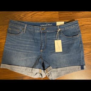 Universal Thread Denim Shorts - Size 18